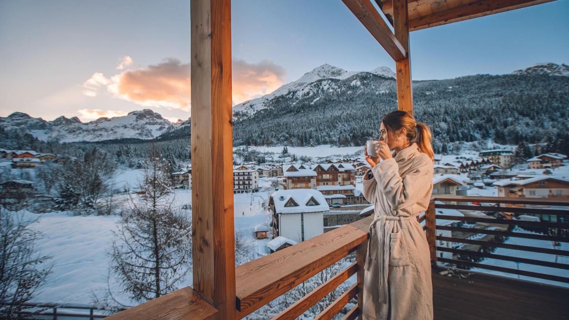 Corona Dolomites Hotel Andalo Exteriör bild